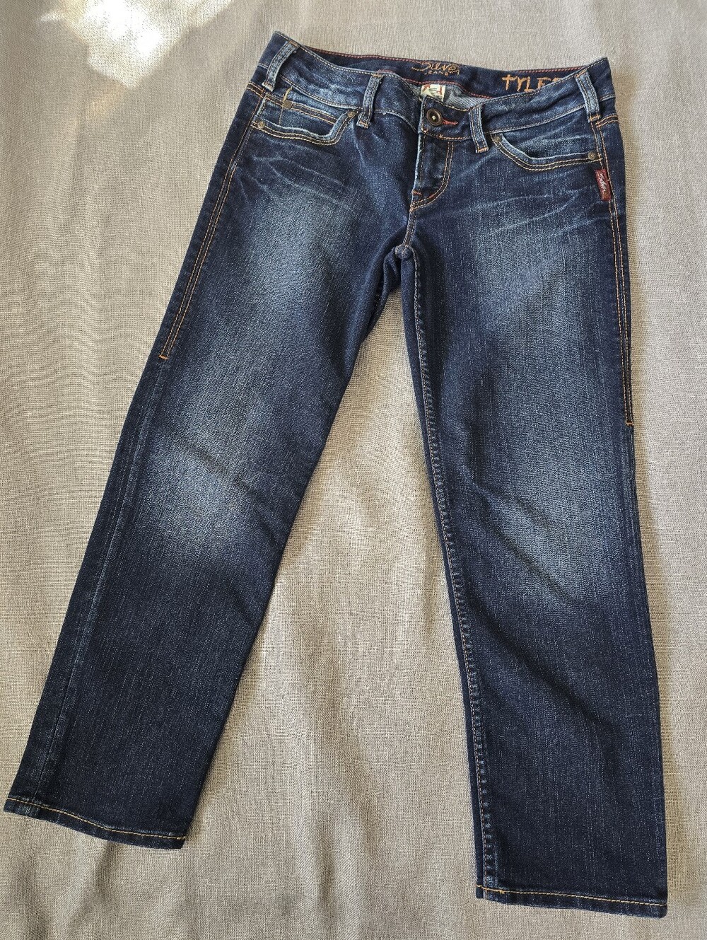 Silver Jeans Tyler Cropped Dark Blue Jeans